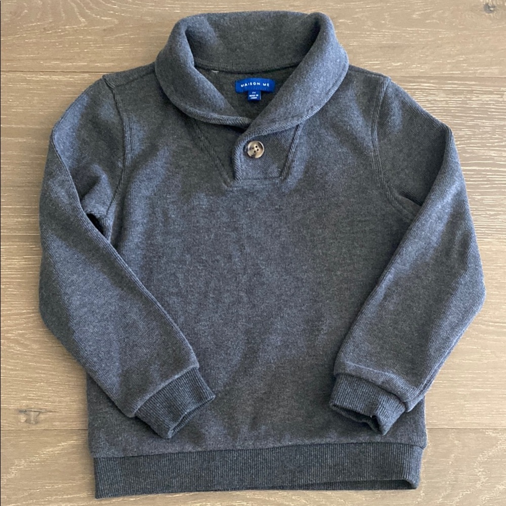 Gray Collar Pullover Sweater